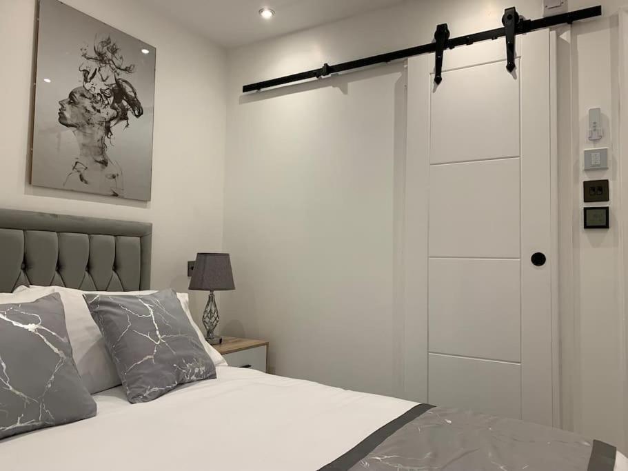 Apartment C, A One Bedroom Flat In South London Carshalton Екстериор снимка