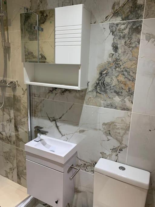 Apartment C, A One Bedroom Flat In South London Carshalton Екстериор снимка